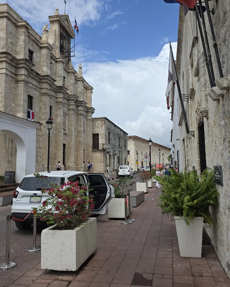 Calle las Damas, Santo Domingo