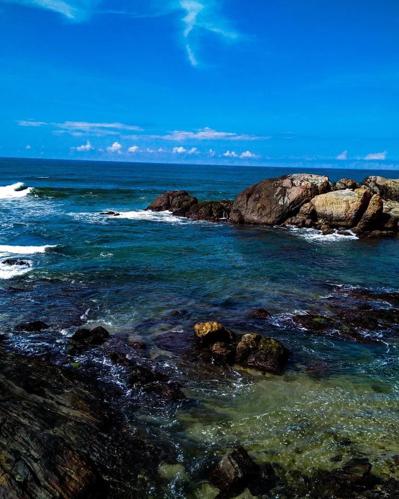 The ocean below Galle Fort