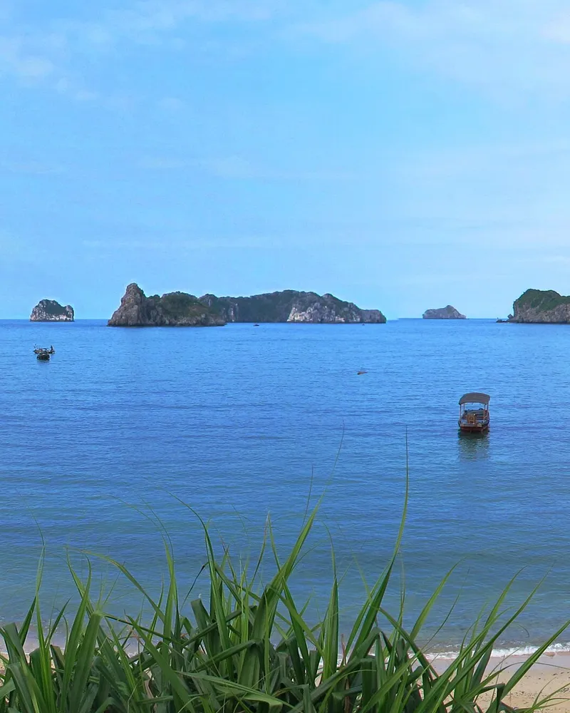 Ha Long Bay, near Haiphong